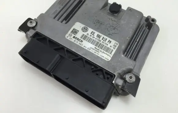 Volkswagen Beetle A5 Engine control unit/module 0281018843 03L906018PN
