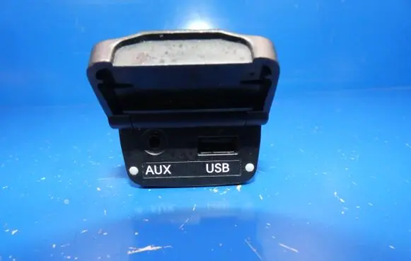 Hyundai Santa Fe USB socket connector 96120-2W601 961202W601