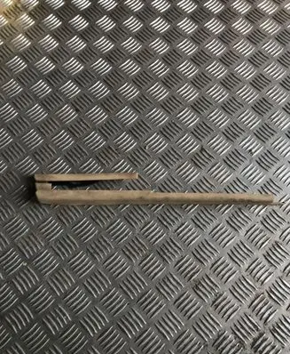 Volkswagen Touareg I Sliding door rail trim 7L0881463