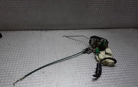 KIA Sorento Front door lock
