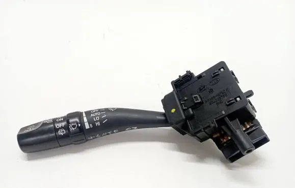 Hyundai Santa Fe Wiper control stalk 202005765