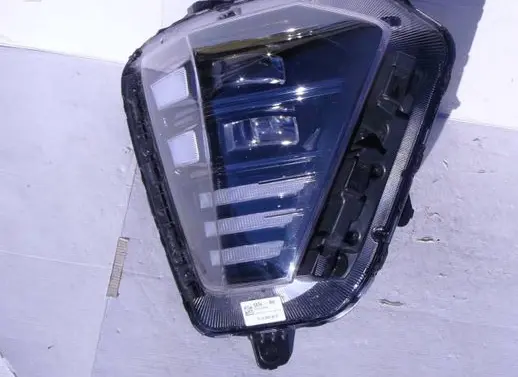 Hyundai Kona II Headlight/headlamp 92102HF100 111020231926 R009WLR0008721