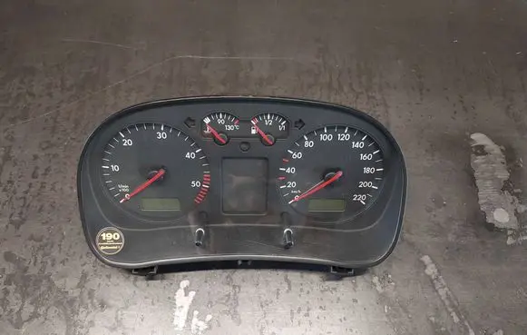 Volkswagen Golf IV Speedometer (instrument cluster) 1J0920800E 0263618002