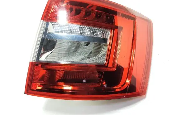 Skoda Octavia Mk3 (5E) Rear/tail lights 5E9945096B
