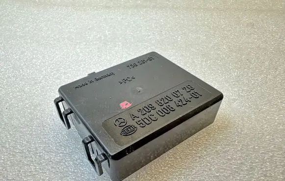 Mercedes-Benz CLK A209 C209 Rain sensor A2098200726 5DC00842401 73628101