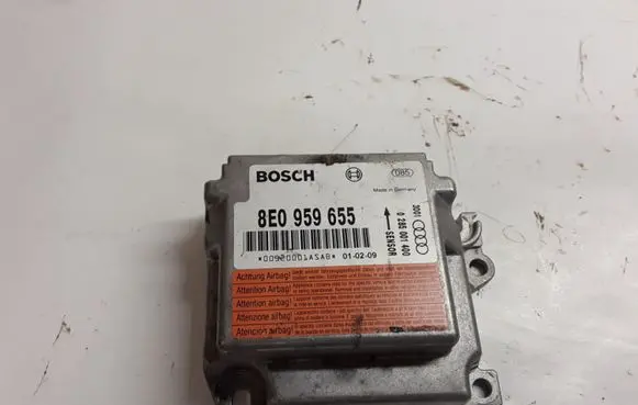 Audi A4 S4 B5 8D Airbag control unit/module 8E0959655 0285001400