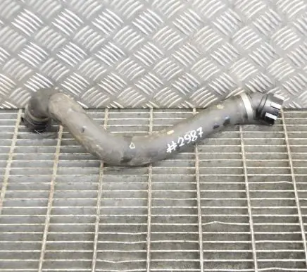 BMW 5 G30 G31 Engine coolant pipe/hose 8602603