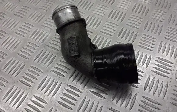 Mazda 3 I Intercooler hose/pipe