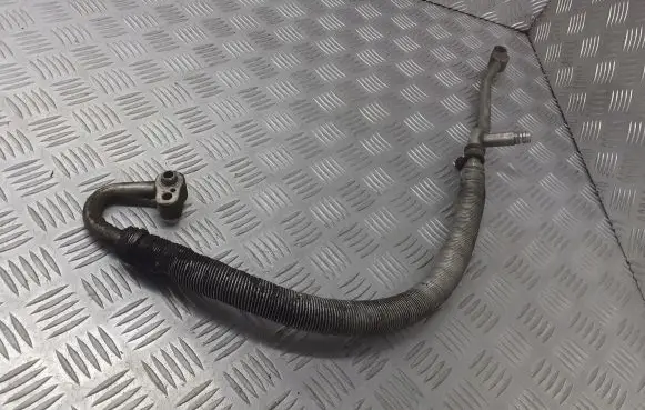 Volkswagen Polo IV 9N3 Power steering hose/pipe/line
