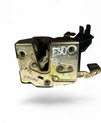 BMW 3 E30 Front door soft close latching motor 51211922846 1922846