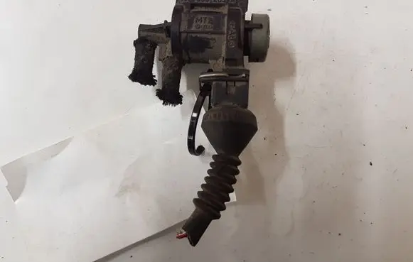 Volkswagen Golf IV Turbo solenoid valve 1J0906283A