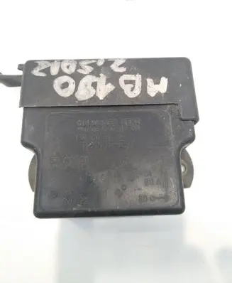 Mercedes-Benz 190 W201 Ignition amplifier control unit 0035451032 899199 12V5Z5