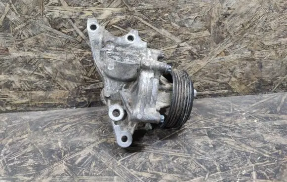 Mercedes-Benz A W168 Water pump A6402010001