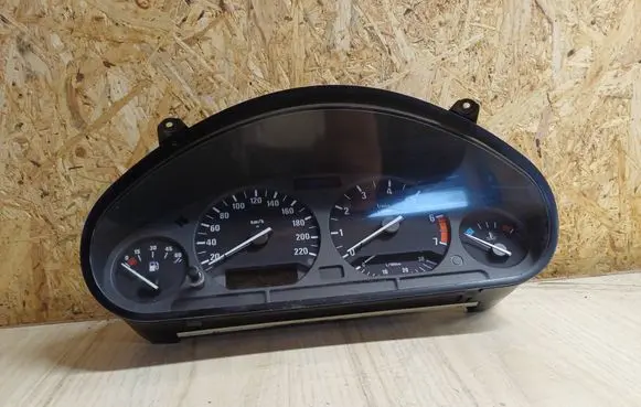 BMW 3 E36 Speedometer (instrument cluster) 110008463087 62118361208
