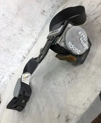 Lexus IS 220D-250-350 Middle seatbelt (rear) C7092