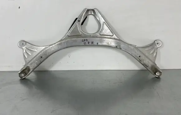 Audi A7 S7 4G Other engine bay part 4G0805645B