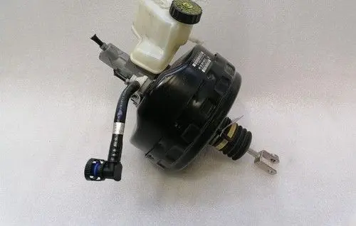 Mercedes-Benz C W204 Brake booster A2124300101