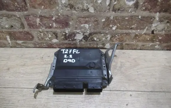 Toyota Avensis T270 Other control units/modules 89661-05K60