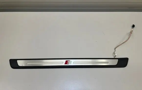 Audi A3 S3 8V Front sill trim cover 8V4947417