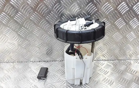Ford C-MAX II Fuel injection high pressure pump AV619275BD