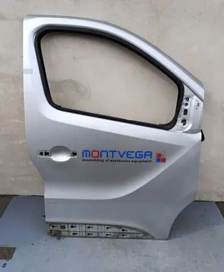 Renault Trafic III (X82) Front door