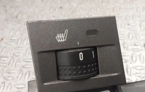 Opel Vectra C Seat heating switch 13138251