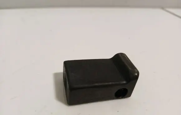 Volkswagen Golf IV Fuel Injector clamp holder 