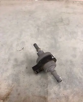 Opel Astra L Vacuum valve 9802009480
