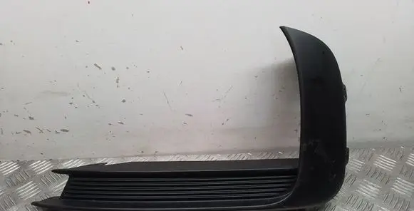 Porsche Macan (95B) Front bumper corner part panel trim 95B807820