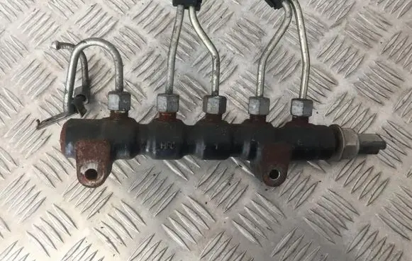 Ford Focus Fuel main line pipe 9654592680 55p06-03