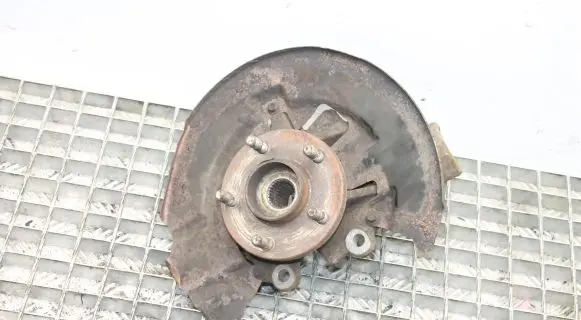 Ford Kuga I Front wheel hub