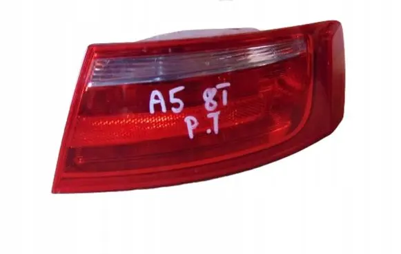 Audi A5 8T 8F Rear/tail lights 8T0945096