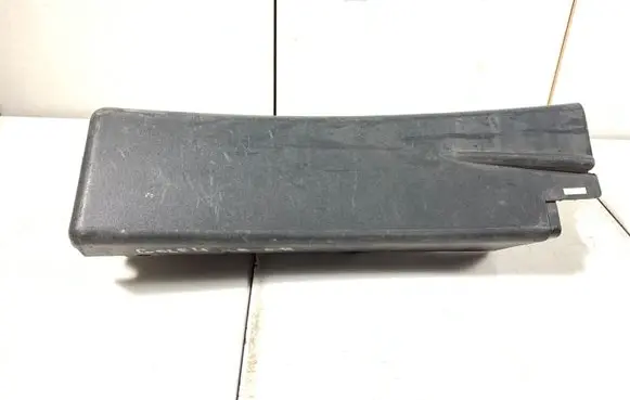 Volkswagen Golf IV Other engine bay part 1J0805971