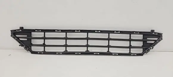 Volvo XC60 Front bumper lower grill 32296070
