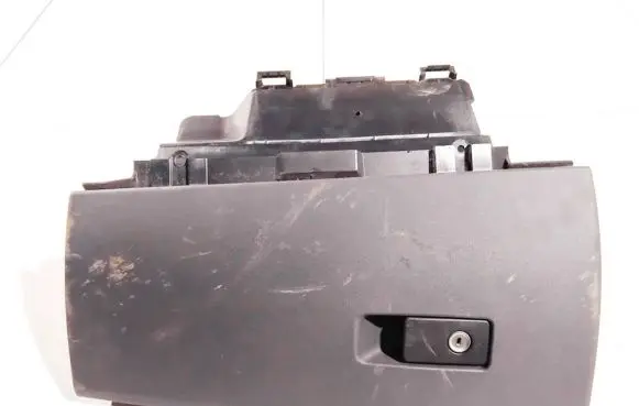 Volvo V70 Glove box 30676278