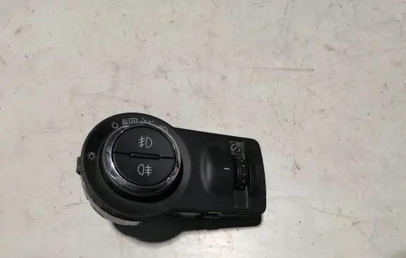 Opel Insignia A Light switch 13268707