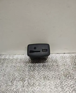 Renault Zoe USB socket connector 280237342R A2C97532000 A2C94971503