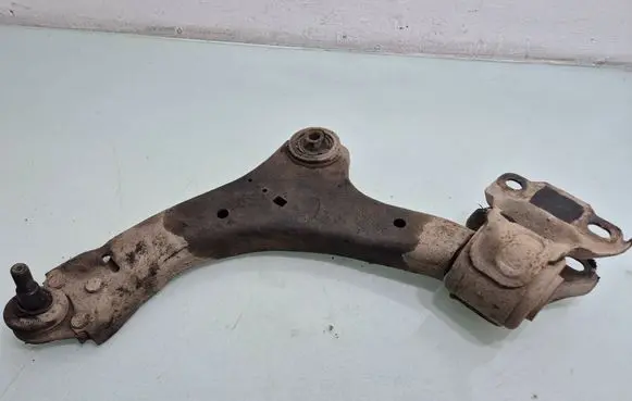 Volvo S60 Front lower control arm/wishbone 