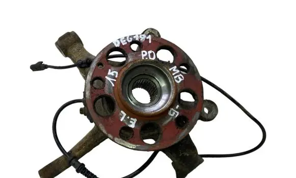 Mercedes-Benz B W246 W242 Front wheel hub 24606
