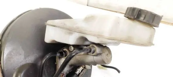Ford Kuga I Master brake cylinder