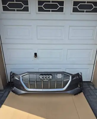 Audi e-tron Front bumper 4KE807437