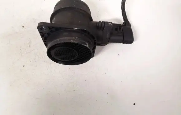Skoda Octavia Mk2 (1Z) Mass air flow meter 1050724