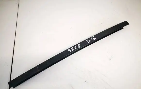 Mercedes-Benz C AMG W204 Rear door glass trim molding a2047300412
