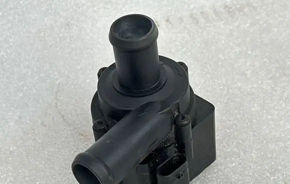 Volkswagen Touareg I Electric auxiliary coolant/water pump 059121012A 060608T228 701713060