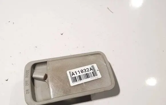 Toyota Corolla E120 E130 Front seat light