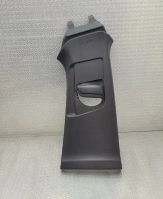 Volvo V40 Cross country (B) pillar trim (top) 31102350 31307225