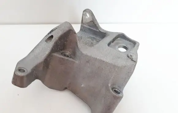 Volvo V60 Engine mounting bracket 31460904 31460903