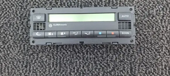 Volkswagen PASSAT B5.5 Climate control unit 3B2907044J