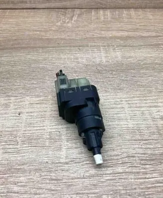 Seat Exeo (3R) Brake pedal sensor switch 1K2945511