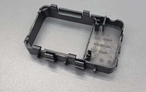Seat Ibiza V (KJ) Distronic sensor bracket 6F0907101